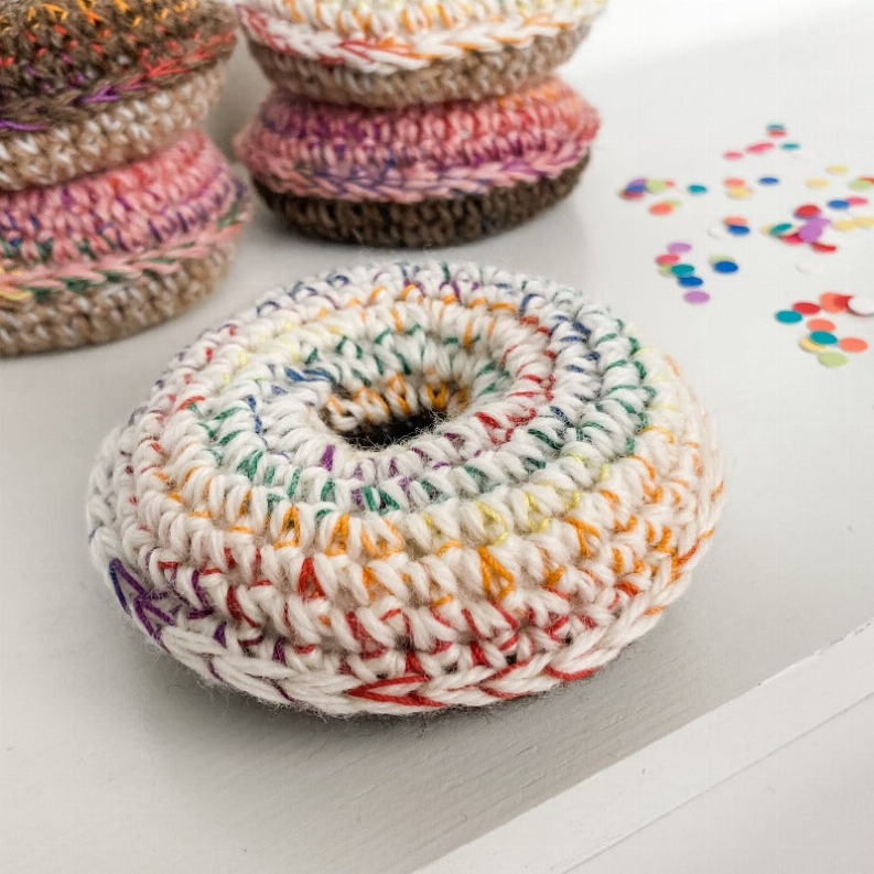 Catnip Donut Cat Toy - Luxvetco